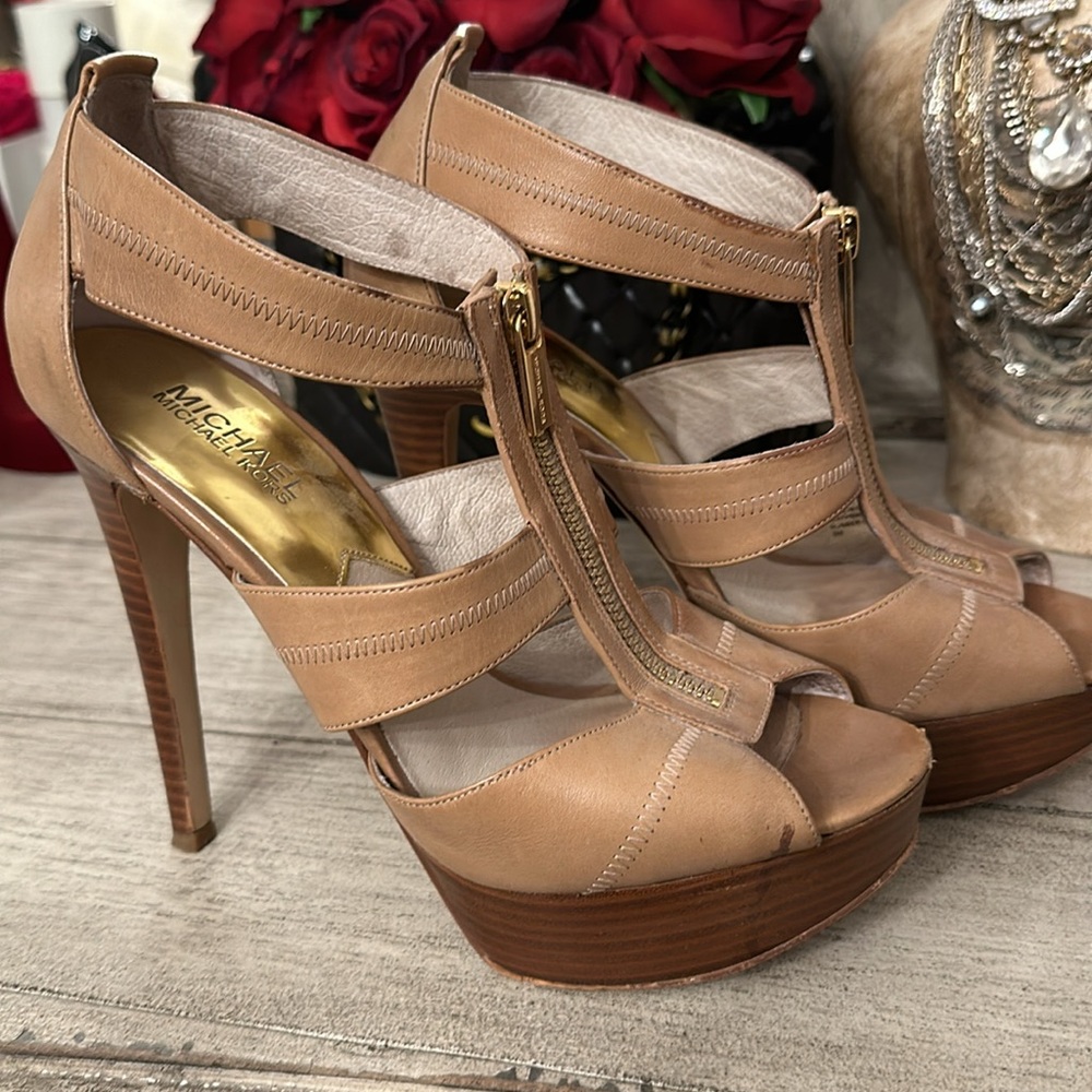 Michael Kors size 9 tan leather, high heel sandals - Picture 6 of 6
